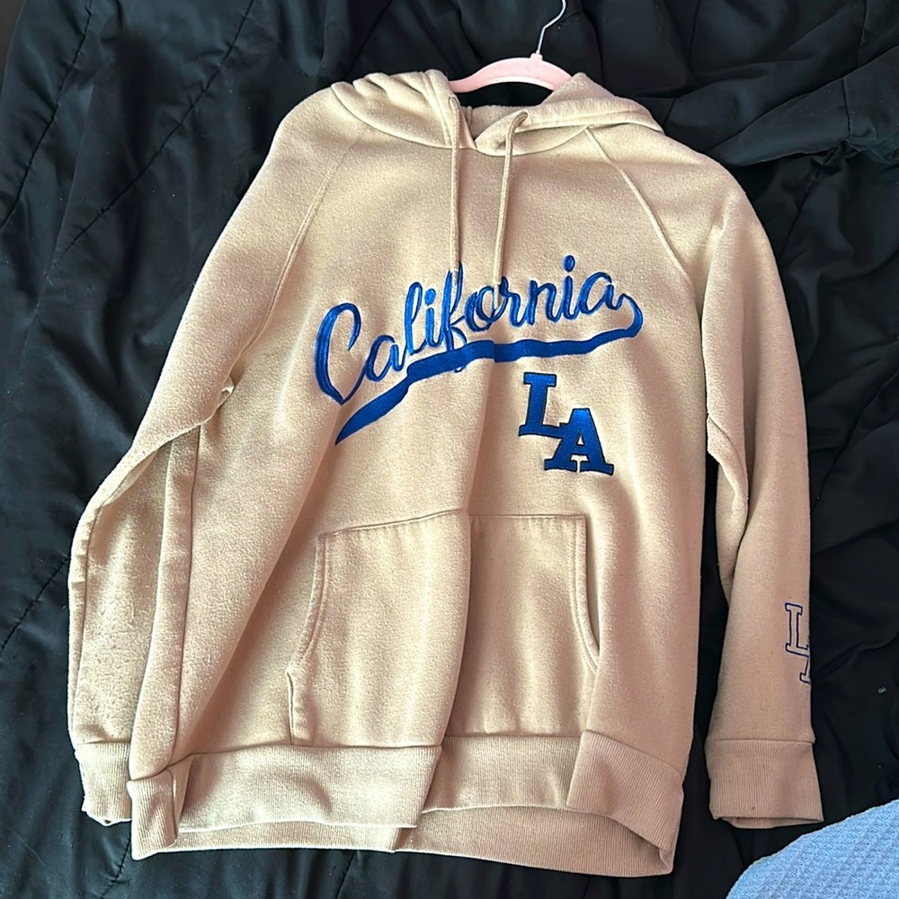 Never worn dodgers hoodie